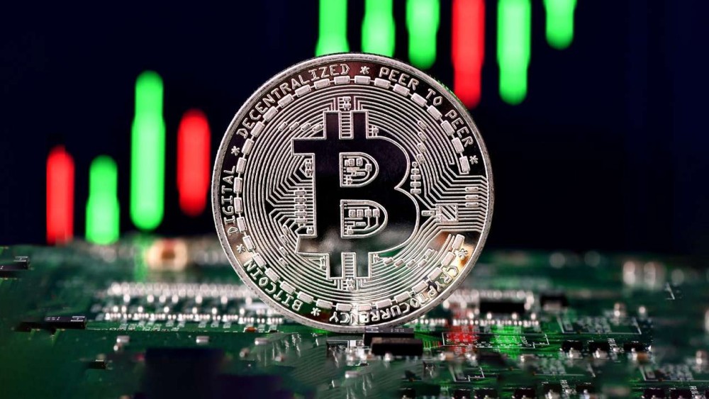 Bitcoin fiyatı 66 bin doları geçerken spot ETF'lere sermaye girişi hızlandı